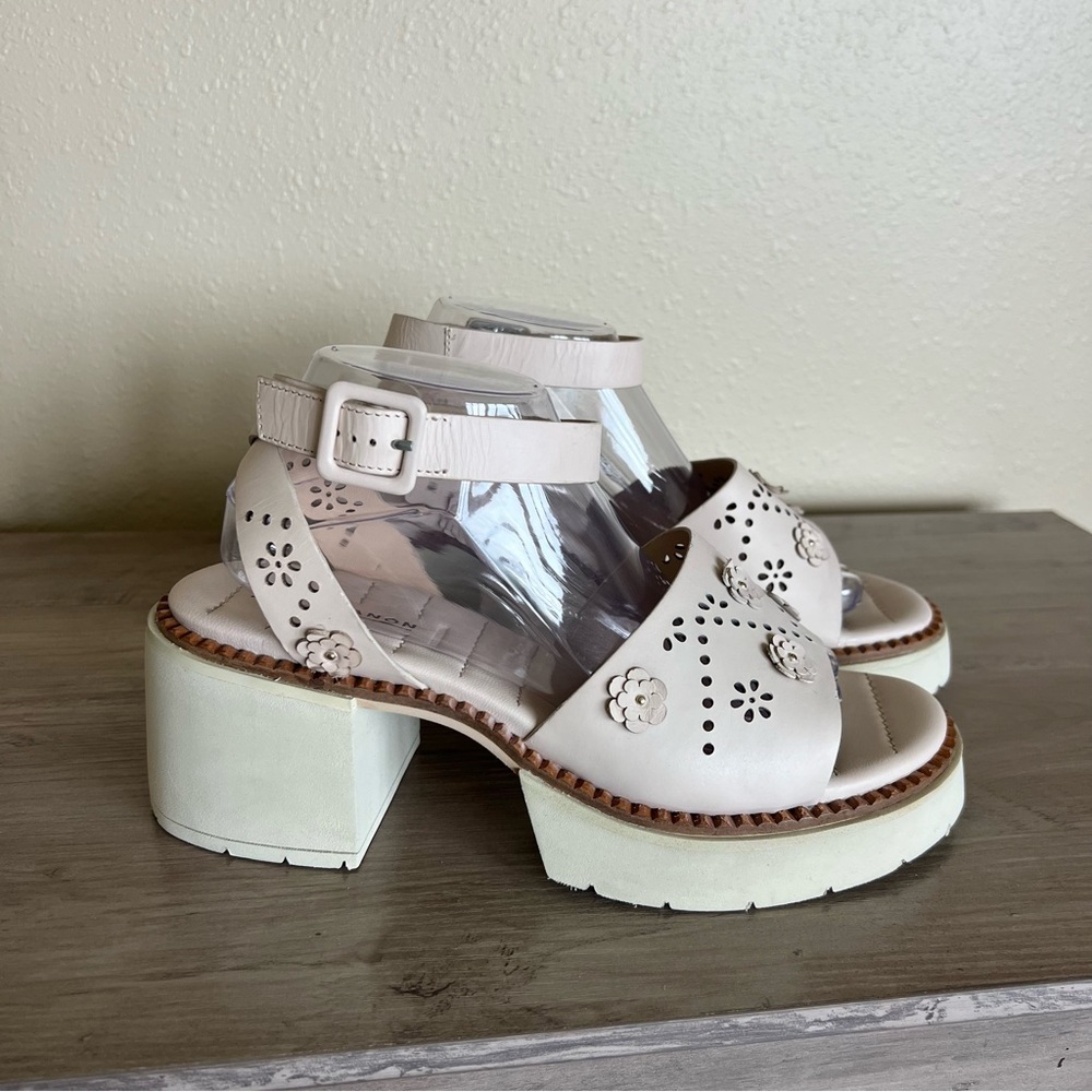 Elvio Zanon Perforated Floral Sport Sandal Anthropologie Women’s 41 EU / 10 US